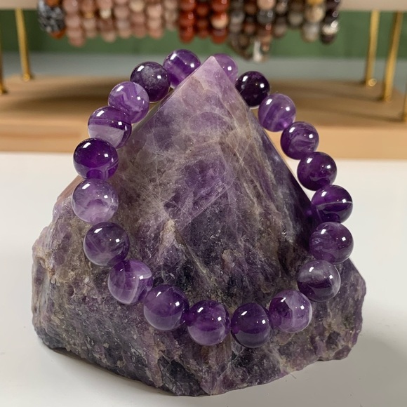 10mm Dream Chevron Amethyst Stretch Beaded Bracelet - Picture 1 of 2